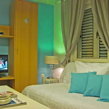 Apartments Residence Sunce Supetar - Cozy Base To Stay And Explore Island Brac Free Parking Exterior photo