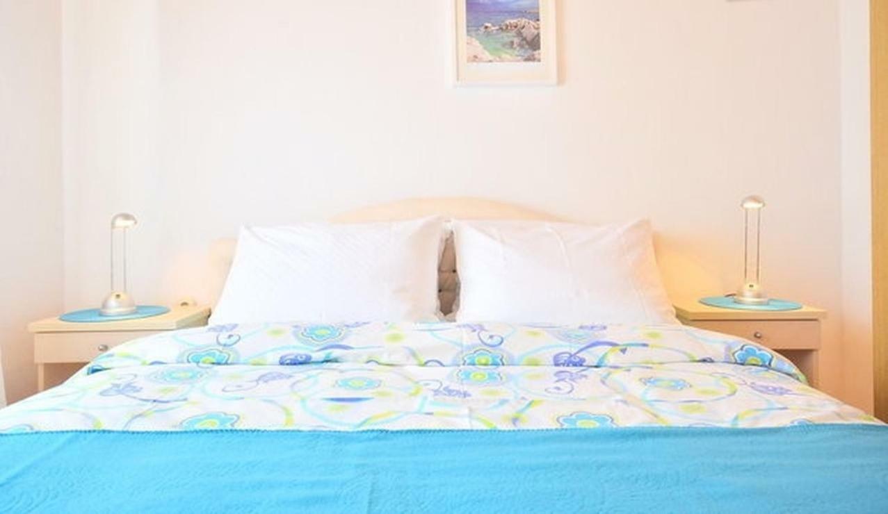 Sunce - Cozy Base To And Explore Island Brac Free Parking Apartment *